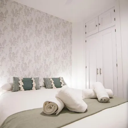 New! Luxury City Center & 2 Balconies Malaga Exterior photo