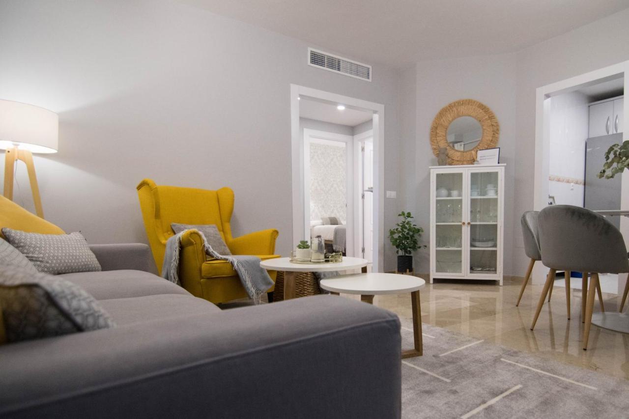 New! Luxury Center & 2 Balconies Apartament